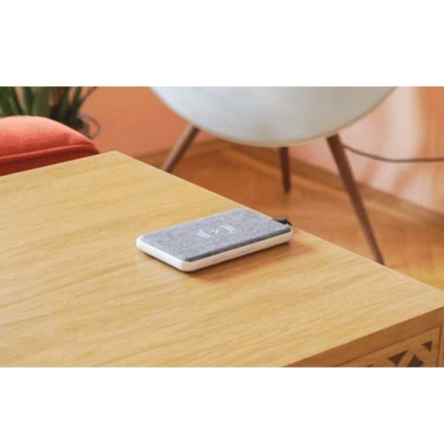 Airvape Wireless Power Bank Legacy on table