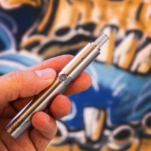 Linx Hypnos Zero vape pen size in hand